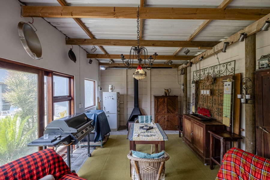 4 Bedroom Property for Sale in Sunridge Park Eastern Cape